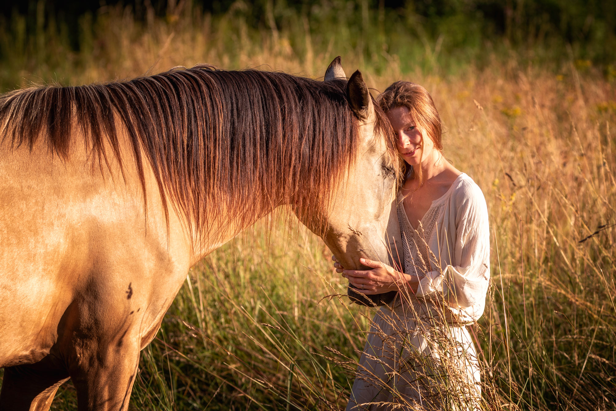 Soyez authentique avec votre cheval, reconnectez-vous à votre essence - De Femme à Cheval, développement personnel à travers le travail en liberté